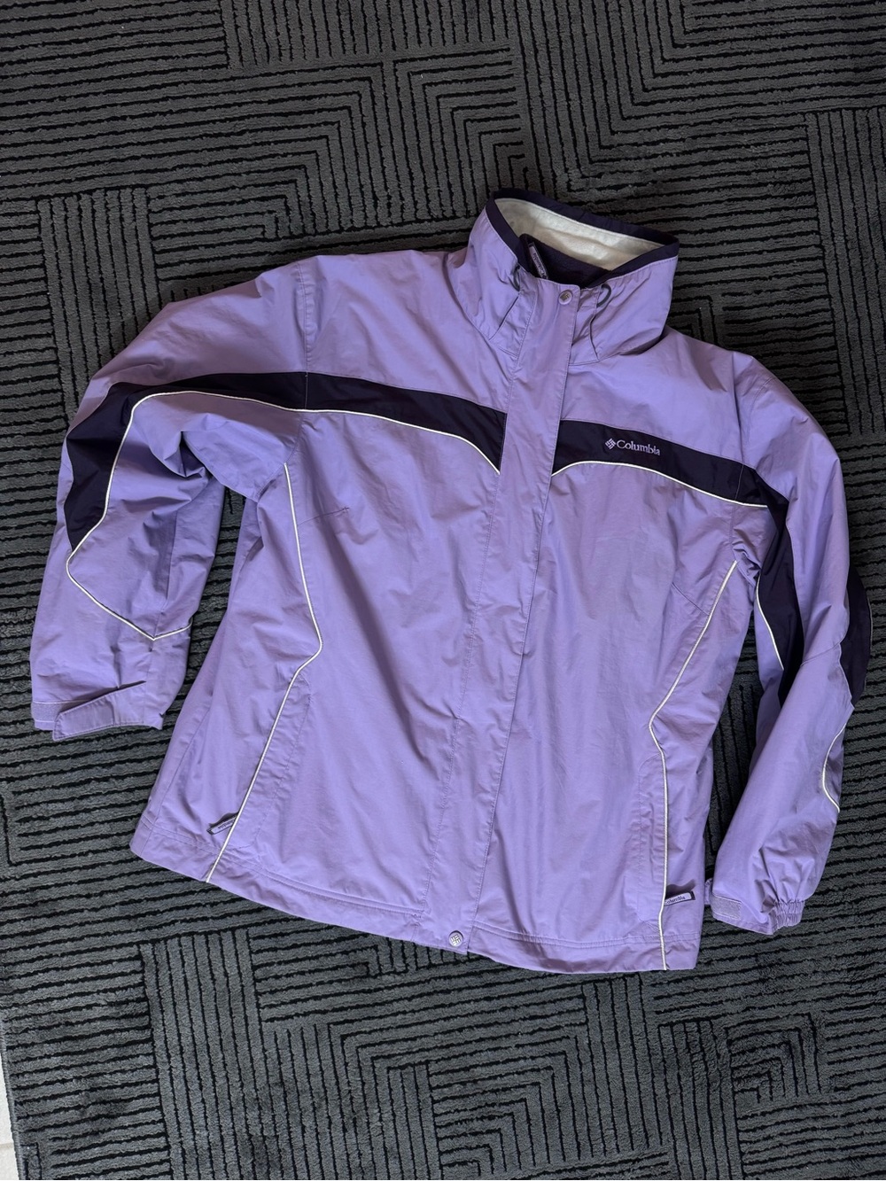 Columbia Women’s Waterproof Rain Jacket Purple XL Omni-Tech Windbreaker